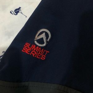 Northface jacket hoodless.